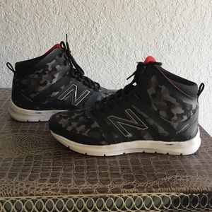 New Balance 811V2 Mid Cross Trainer Black Camo 12